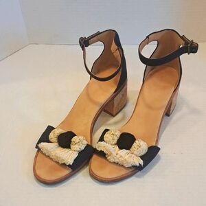Soludos Black and Cream Women's  Pom Pom block sandals.